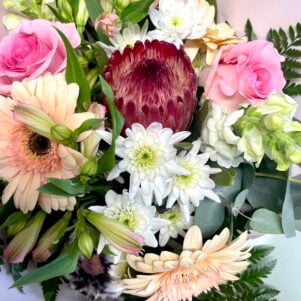 Pretty Seasonal Bouquet