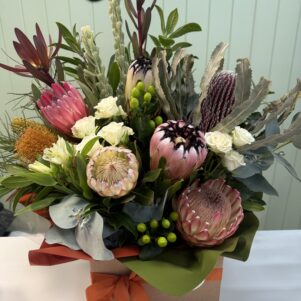 Seasonal Native Style box